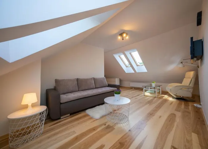 Trevilles - Kafka Apartamento *