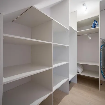 Trevilles - Kafka Apartment